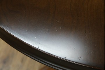 中古　飛騨産業　穂高シリーズ　キツツキマーク　洗練された佇まいが魅力的な丸テーブル　(R-084508)