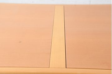 中古　イタリア　calligaris(カリガリス)　洗練されたフォルムと実用性を兼ね備えたエクステンションテーブル(ダイニングテーブル、拡張式テーブル、伸長式、食卓、6人掛け、8人掛け、6人用、8人用、大型テーブル)(定価約25万円)(R-084509)
