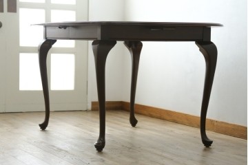 新古　未使用展示品　美品　住宅展示場展示品　ETHAN ALLEN(イーセンアーレン)　猫脚がおしゃれなエクステンションテーブル　(R-084510)