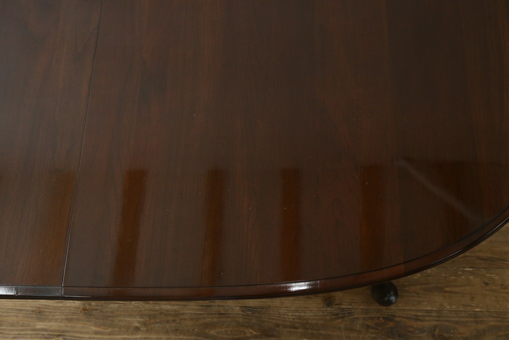 新古　未使用展示品　美品　住宅展示場展示品　ETHAN ALLEN(イーセンアーレン)　猫脚がおしゃれなエクステンションテーブル　(R-084510)