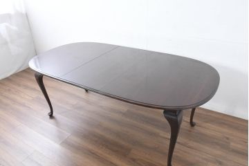 中古　美品　住宅展示場展示品　ETHAN ALLEN(イーセンアーレン)　猫脚がおしゃれなエクステンションテーブル(ドローリーフテーブル、4人掛けダイニングテーブル、6人掛け)(R-084510)