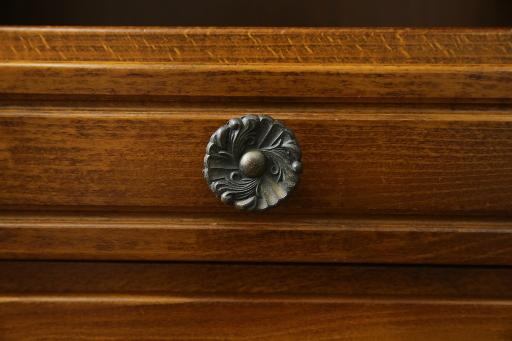 中古　美品　オールドカリモク　カリモク家具(karimoku)　COLONIAL(コロニアル)シリーズ　クラシカルな佇まいの電話台　(R-084514)