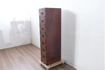 中古　美品　岩谷堂箪笥　希少サイズ!!　力強い杢目と立派な金具が存在感を放つ7段立たんす(縦型、和タンス、整理箪笥、収納箪笥、サイドチェスト)(R-084515)