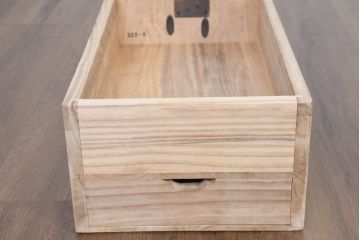 中古　美品　岩谷堂箪笥　希少サイズ!!　力強い杢目と立派な金具が存在感を放つ7段立たんす(縦型、和タンス、整理箪笥、収納箪笥、サイドチェスト)(R-084515)