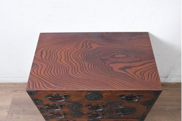 中古　美品　岩谷堂箪笥　小物整理におすすめ!迫力のある金具が目を引く極小箪笥(収納タンス、引き出し、チェスト、小物収納)(R-084519)