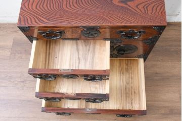 中古　美品　岩谷堂箪笥　小物整理におすすめ!迫力のある金具が目を引く極小箪笥(収納タンス、引き出し、チェスト、小物収納)(R-084519)