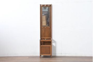中古　カリモク家具(karimoku)　レトロな佇まいが魅力的なミラー付き傘立て(ホールスタンド、アンブレラスタンド、帽子掛け、ハンガーラック、店舗什器)(R-084520)