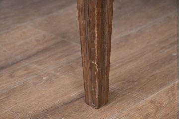 中古　美品　カリモク家具　domani(ドマーニ)　QUEENS LIFE(クイーンズライフ)　脚に施された彫りの装飾がさりげないアクセントのクラシックなセンターテーブル(ローテーブル、コンソールテーブル)(定価約21万円)(R-084521)