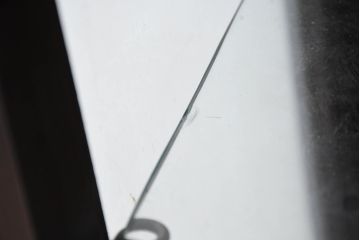 イギリスアンティーク　小振りサイズ!!エレガントな曲線を描く猫脚が優雅さを高めるガラスキャビネット(ガラスケース、コレクションケース、ショーケース、飾り棚、陳列棚、収納棚、戸棚、店舗什器、英国)(R-084522)