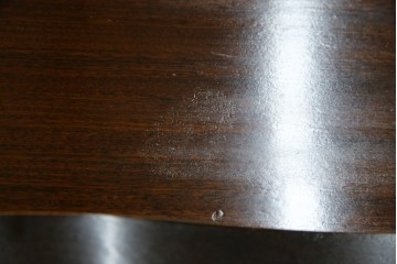 イギリスアンティーク　小振りサイズ!!エレガントな曲線を描く猫脚が優雅さを高めるガラスキャビネット　(R-084522)