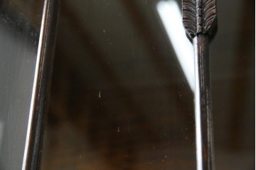 イギリスアンティーク　小振りサイズ!!エレガントな曲線を描く猫脚が優雅さを高めるガラスキャビネット　(R-084522)