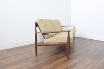 デンマークビンテージ　France&Son(フランス&サン)　Grete Jalk(グレーテ・ヤルク)デザイン　Model.118　チーク材　3人掛けソファ　(R-084523)