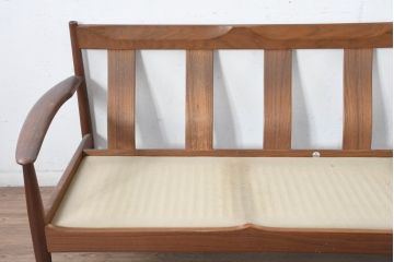 デンマークビンテージ　France&Son(フランス&サン)　Grete Jalk(グレーテ・ヤルク)デザイン　Model.118　チーク材　3人掛けソファ　(R-084523)