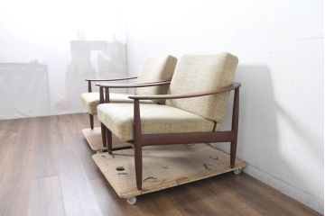 デンマークビンテージ　France&Son(フランス&サン)　Grete Jalk(グレーテ・ヤルク)デザイン　チーク材　1人掛けソファ2脚セット　(R-084524)