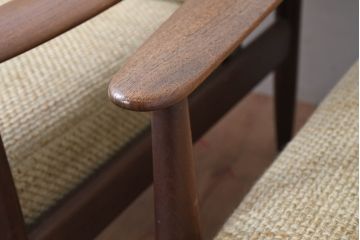 デンマークビンテージ　France&Son(フランス&サン)　Grete Jalk(グレーテ・ヤルク)デザイン　チーク材　1人掛けソファ2脚セット　(R-084524)