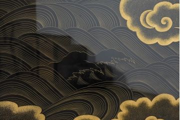 中古　超美品!!　輪島塗り　名工 川端光峰作　金蒔絵で羽の一本一本まで表現された美しい鶴に目を惹かれる折り畳み可能な大型の衝立(つい立て、衝い立て、パーティション、間仕切り)(定価約400万円)(R-084525)