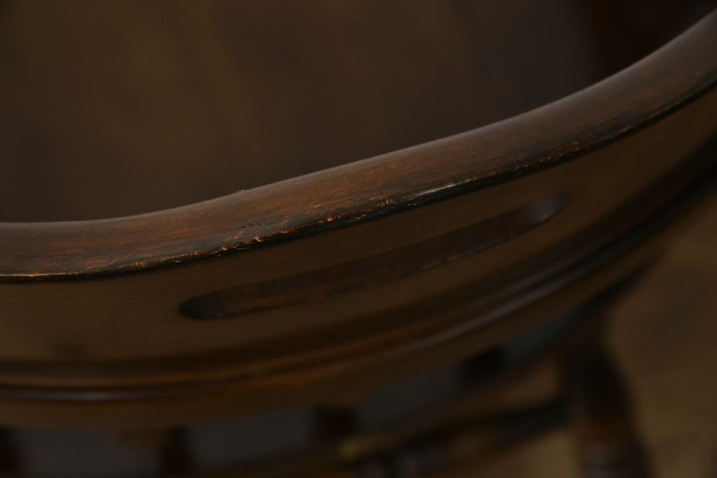 中古　飛騨産業　キツツキ　穂高シリーズ　木のぬくもりを感じるアームチェア　定価約8万5千円　(R-084526)