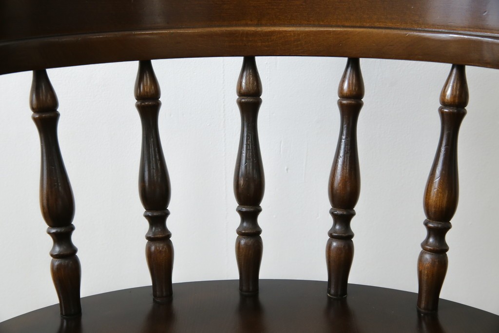 中古　飛騨産業　キツツキ　穂高シリーズ　木のぬくもりを感じるアームチェア　定価約8万5千円　(R-084526)