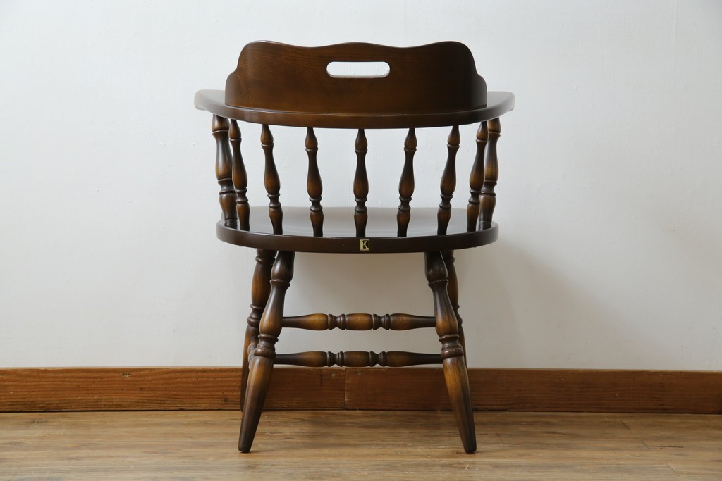 中古　飛騨産業　キツツキ　穂高シリーズ　木のぬくもりを感じるアームチェア　定価約8万5千円　(R-084526)