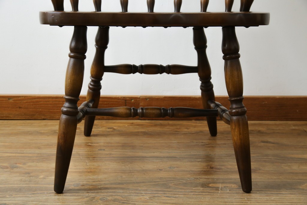 中古　飛騨産業　キツツキ　穂高シリーズ　木のぬくもりを感じるアームチェア　定価約8万5千円　(R-084526)