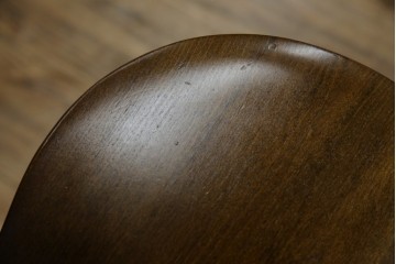 中古　飛騨産業　キツツキ　穂高シリーズ　木のぬくもりを感じるアームチェア　定価約8万5千円　(R-084526)