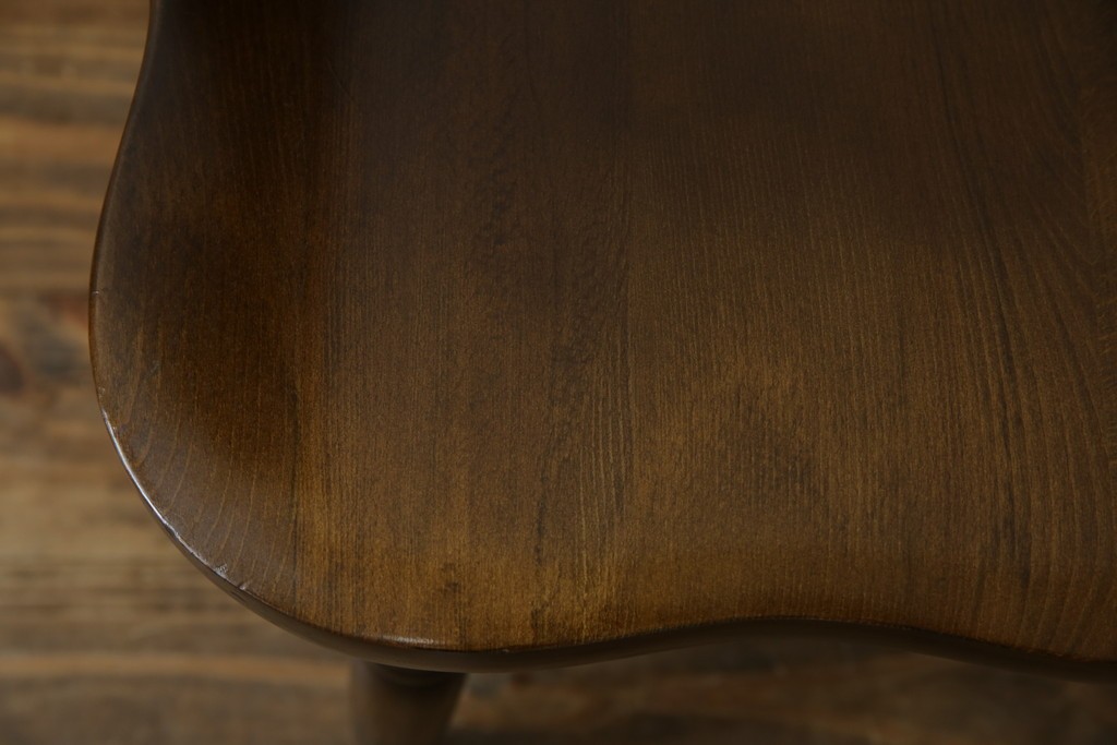 中古　飛騨産業　キツツキ　穂高シリーズ　木のぬくもりを感じるアームチェア　定価約8万5千円　(R-084526)