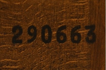 中古　飛騨産業　キツツキ　穂高シリーズ　木のぬくもりを感じるアームチェア　定価約8万5千円　(R-084526)