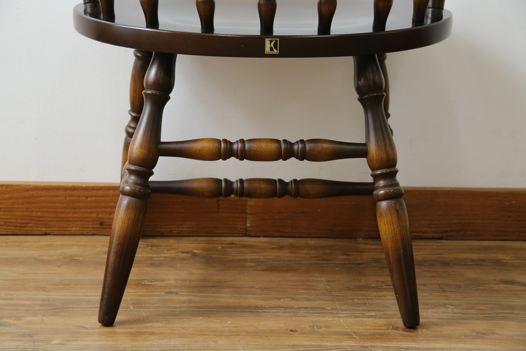 中古　飛騨産業　キツツキ　穂高シリーズ　木のぬくもりを感じるアームチェア　定価約8万5千円　(R-084526)