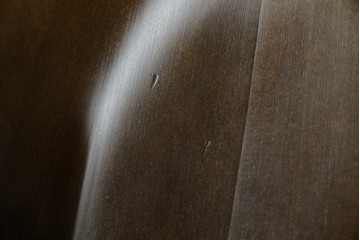 中古　飛騨産業　キツツキ　穂高シリーズ　木のぬくもりを感じるアームチェア　定価約8万5千円　(R-084526)