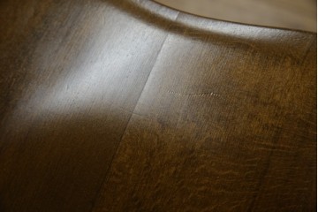 中古　飛騨産業　キツツキ　穂高シリーズ　木のぬくもりを感じるアームチェア　定価約8万5千円　(R-084526)