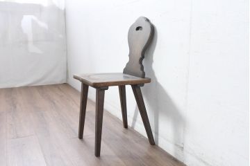 中古　横浜クラシック家具　ノックオンウッド(knockonwood)　Hand Made　コロニアルシリーズ　背板のデザインが目を惹くチェア(ダイニングチェア、板座チェア)(定価約5万円)(R-084527)