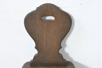 中古　横浜クラシック家具　ノックオンウッド(knockonwood)　Hand Made　コロニアルシリーズ　背板のデザインが目を惹くチェア(ダイニングチェア、板座チェア)(定価約5万円)(R-084527)
