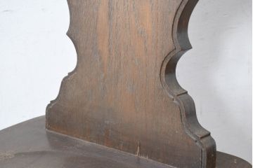中古　横浜クラシック家具　ノックオンウッド(knockonwood)　Hand Made　コロニアルシリーズ　背板のデザインが目を惹くチェア(ダイニングチェア、板座チェア)(定価約5万円)(R-084527)