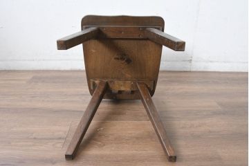 中古　横浜クラシック家具　ノックオンウッド(knockonwood)　Hand Made　コロニアルシリーズ　背板のデザインが目を惹くチェア(ダイニングチェア、板座チェア)(定価約5万円)(R-084527)
