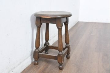 中古　横浜クラシック家具　ノックオンウッド(knockonwood)　Hand Made　重厚感のあるスツール(板座チェア)(R-084528)