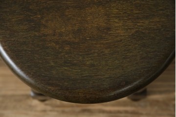 中古　横浜クラシック家具　ノックオンウッド(knockonwood)　Hand Made　重厚感のあるスツール　(R-084528)