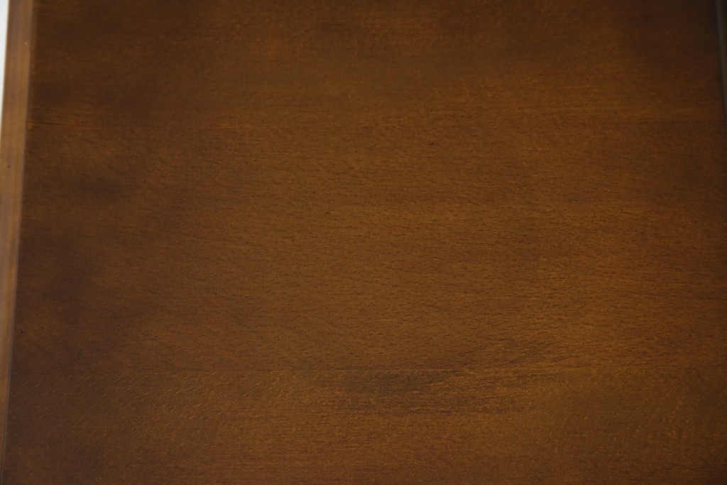 和製ビンテージ　希少な廃番品　オールドカリモク　カリモク家具(karimoku)　COLONIAL(コロニアル)シリーズ　籐(ラタン)編みの棚板がおしゃれな花台　(R-084530)