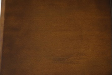 和製ビンテージ　希少な廃番品　オールドカリモク　カリモク家具(karimoku)　COLONIAL(コロニアル)シリーズ　籐(ラタン)編みの棚板がおしゃれな花台　(R-084530)