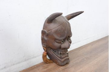 【簡易リペア限定品】　和製ビンテージ　特大サイズ!!　高さ約45cm　神代杉　魂を射抜く眼光が目を惹かれる玉眼入り般若の木彫り　(R-084532)
