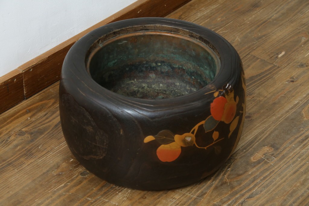 アンティーク雑貨　昭和初期　桐材　蒔絵・螺鈿　柿の図柄が目を引く刳り貫き火鉢　(R-084533)