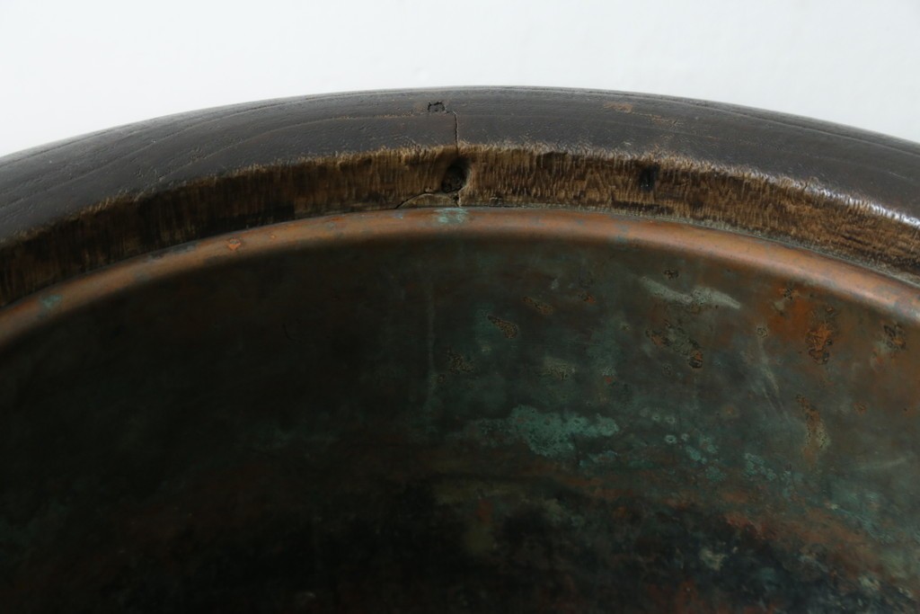 アンティーク雑貨　昭和初期　桐材　蒔絵・螺鈿　柿の図柄が目を引く刳り貫き火鉢　(R-084533)