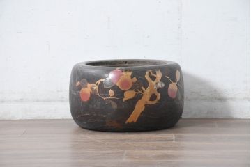 アンティーク雑貨　昭和初期　桐材　蒔絵・螺鈿　柿の図柄が目を引く刳り貫き火鉢(木製火鉢、手あぶり)(R-084533)