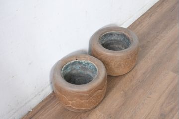 アンティーク雑貨　昭和初期　味わい深い木肌が魅力の桐火鉢2点セット(丸火鉢、木製火鉢、手あぶり)(R-084534)