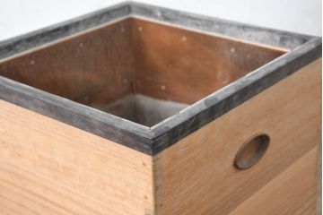 和製ビンテージ　黒柿縁　桐材　和モダンな雰囲気漂う角火鉢2点セット(木製火鉢、手あぶり、ヴィンテージ)(R-084538)