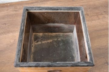 和製ビンテージ　黒柿縁　桐材　和モダンな雰囲気漂う角火鉢2点セット(木製火鉢、手あぶり、ヴィンテージ)(R-084538)