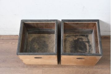 和製ビンテージ　黒柿縁　桐材　和モダンな雰囲気漂う角火鉢2点セット(木製火鉢、手あぶり、ヴィンテージ)(R-084539)