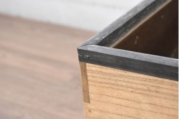 和製ビンテージ　黒柿縁　桐材　和モダンな雰囲気漂う角火鉢2点セット(木製火鉢、手あぶり、ヴィンテージ)(R-084539)