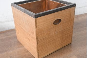 和製ビンテージ　黒柿縁　桐材　和モダンな雰囲気漂う角火鉢2点セット(木製火鉢、手あぶり、ヴィンテージ)(R-084539)
