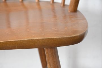 中古　飛騨産業　キツツキ　クラシカルで上品な雰囲気が魅力のウィンザーベンチ(ウィンザーチェア、板座チェア、長イス、長椅子、木製ベンチ、2人掛けベンチ)(R-084541)
