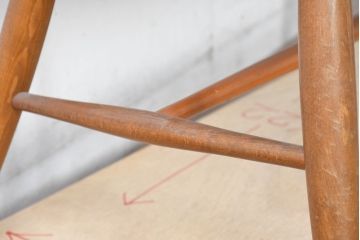 中古　飛騨産業　キツツキ　クラシカルで上品な雰囲気が魅力のウィンザーベンチ(ウィンザーチェア、板座チェア、長イス、長椅子、木製ベンチ、2人掛けベンチ)(R-084541)